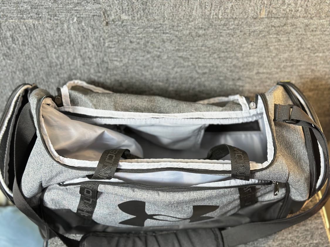 언더아머 더플백 회색 상품이미지7