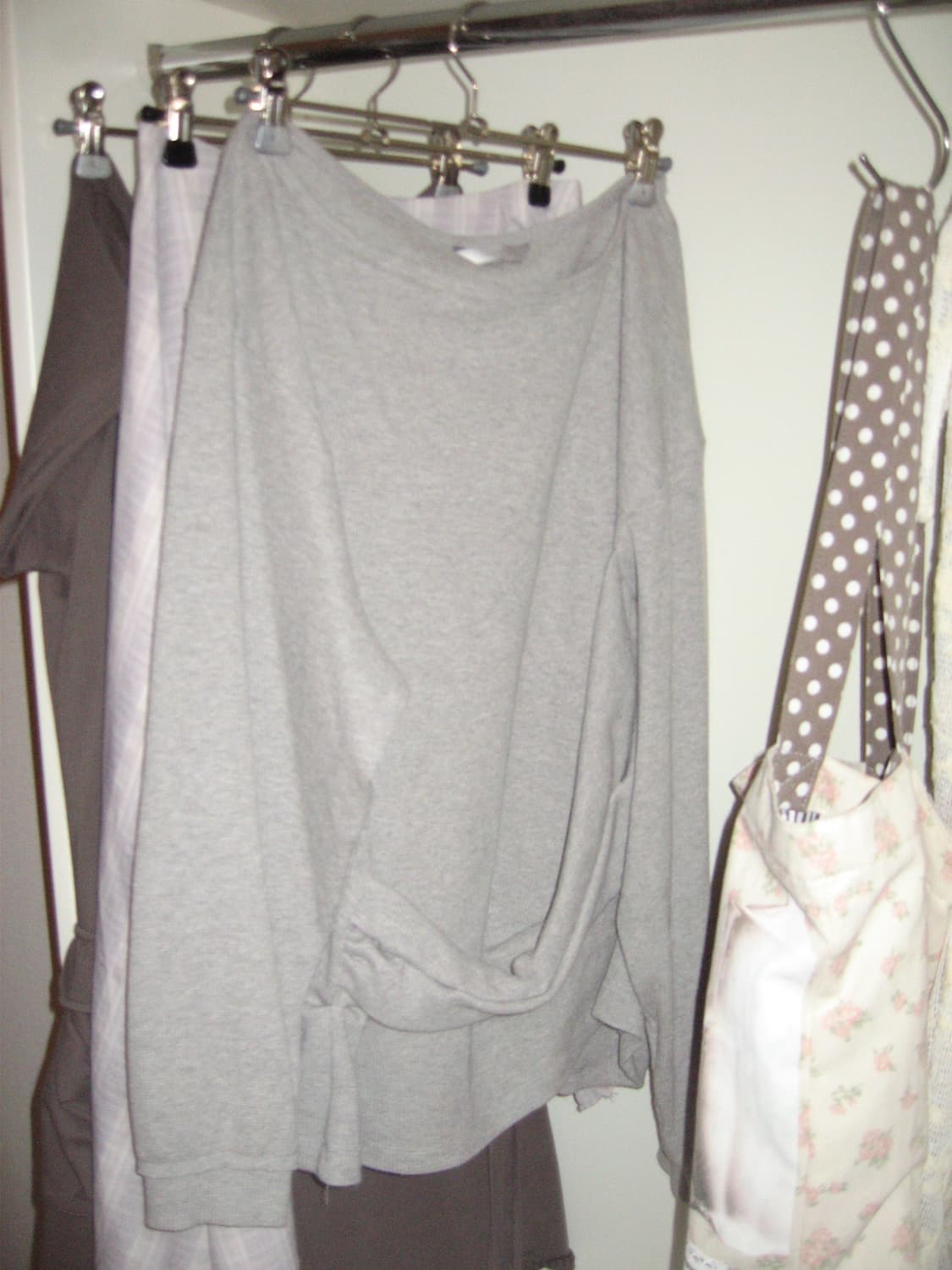 타입서비스 Textured Ruched Off Shoulder Top  상품이미지1