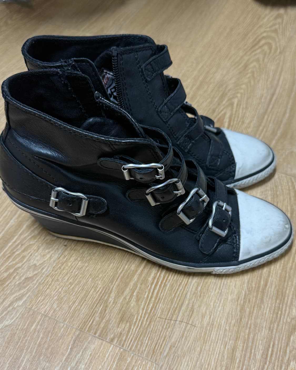 ash 아쉬 블랙 가죽 웨지힐 스니커즈 37 상품이미지2