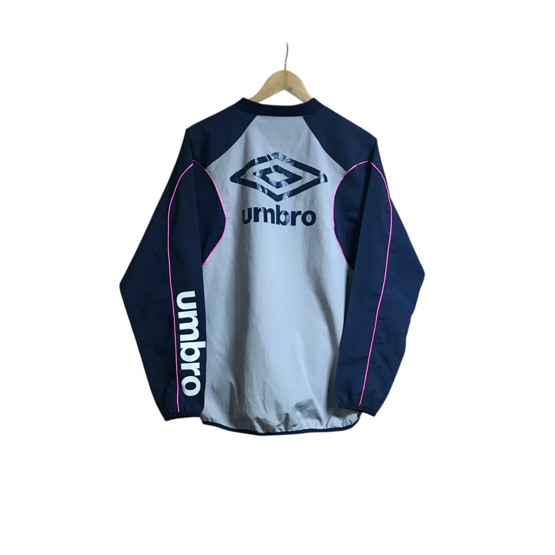 엄브로데상트 웜업 바막 상품이미지3