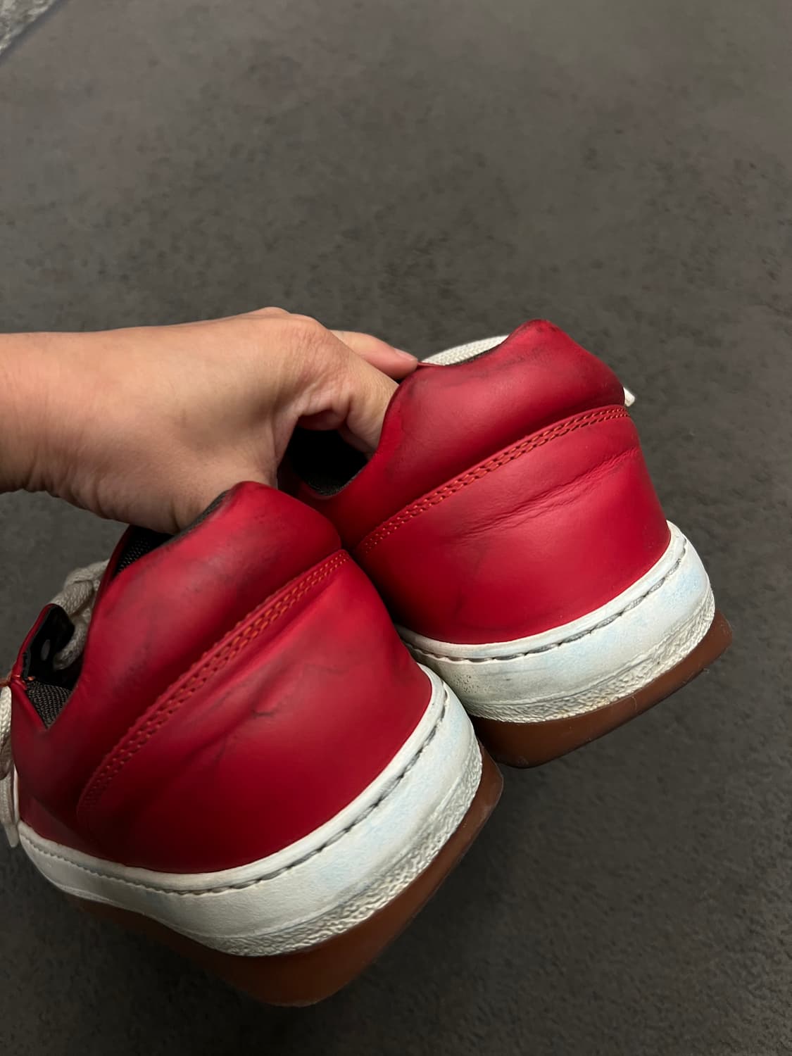 써네이 레더 스니커즈 처분  상품이미지3