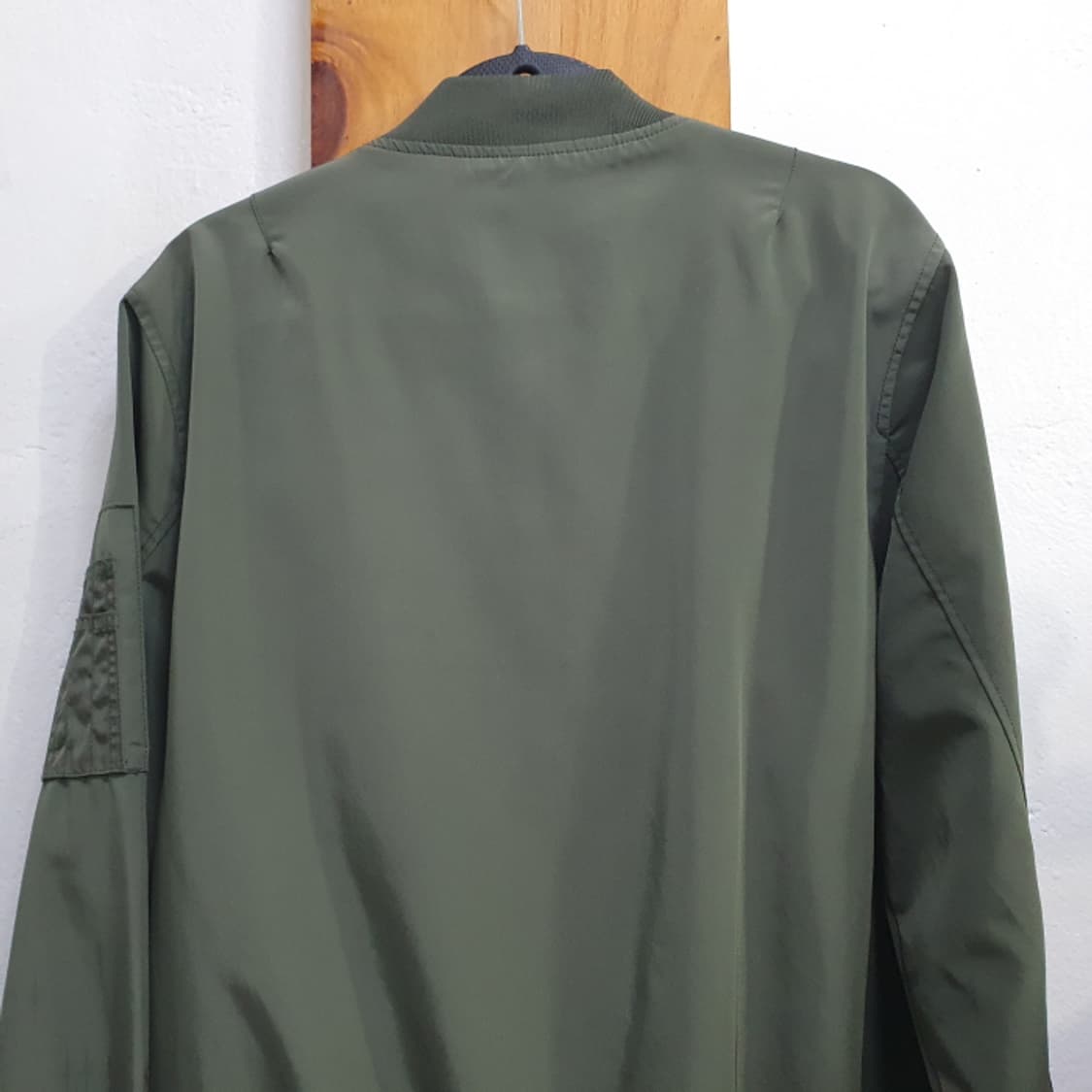 푸마 카키 봄버자켓(105) 상품이미지8