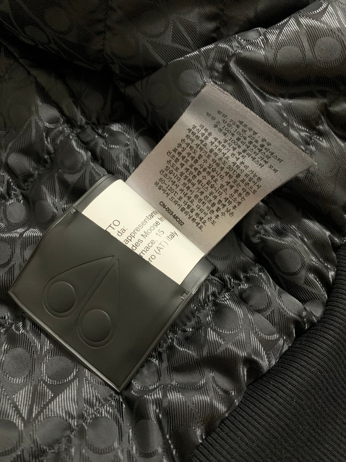 무스너클 버니스웨터 금장 상품이미지6