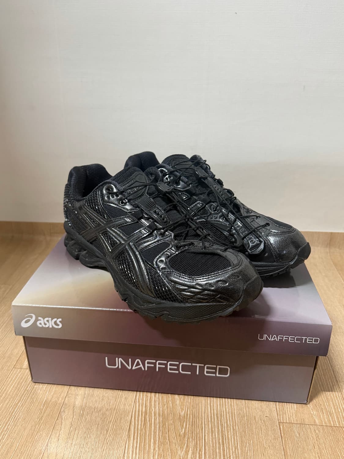 [275] 아식스 언어펙티드 젤카야노 10.1 블랙 상품이미지1