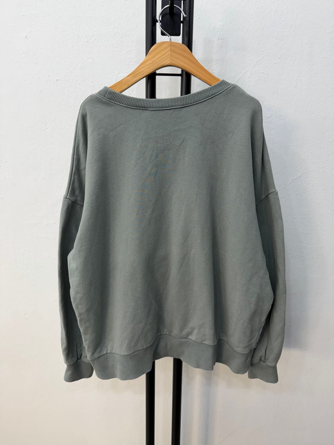 정품) 아떼 바네사브루노 여성 오버핏 맨투맨 S 상품이미지4