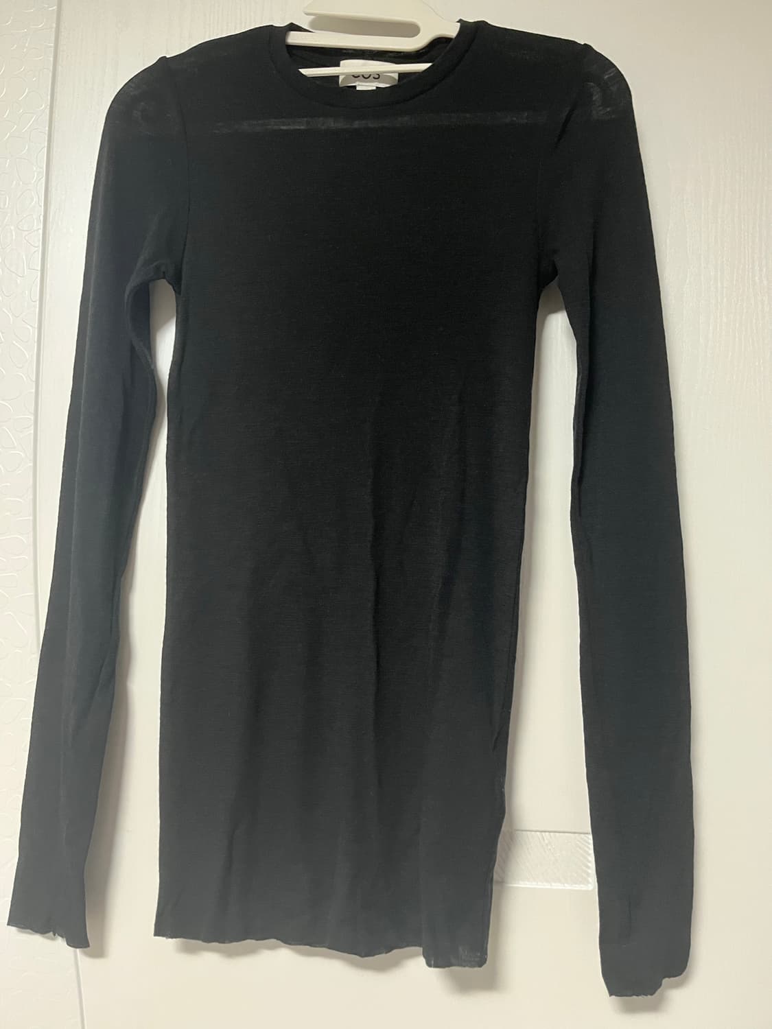 (급처) COS 크루넥 메리노 울 탑 블랙 xs 싸이즈(새상품) 상품이미지4