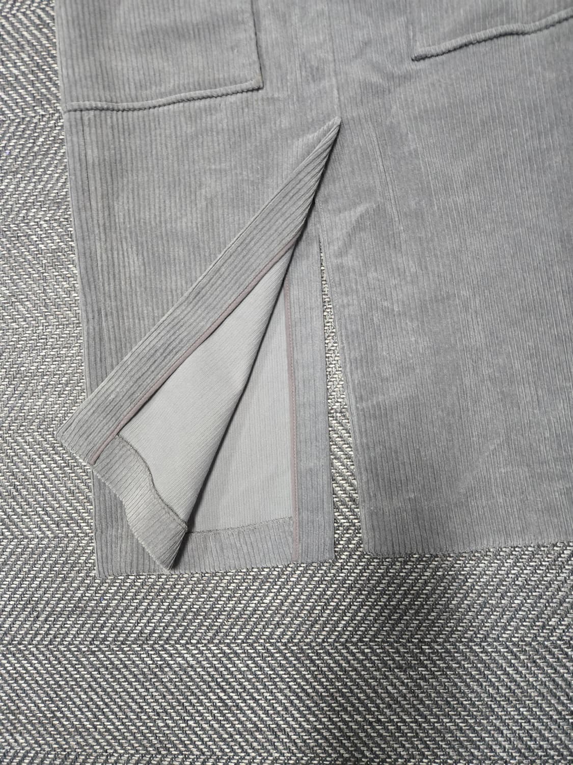 한섬 시스템 SYSTEM 코듀로이 H라인 스커트 회색 상품이미지5