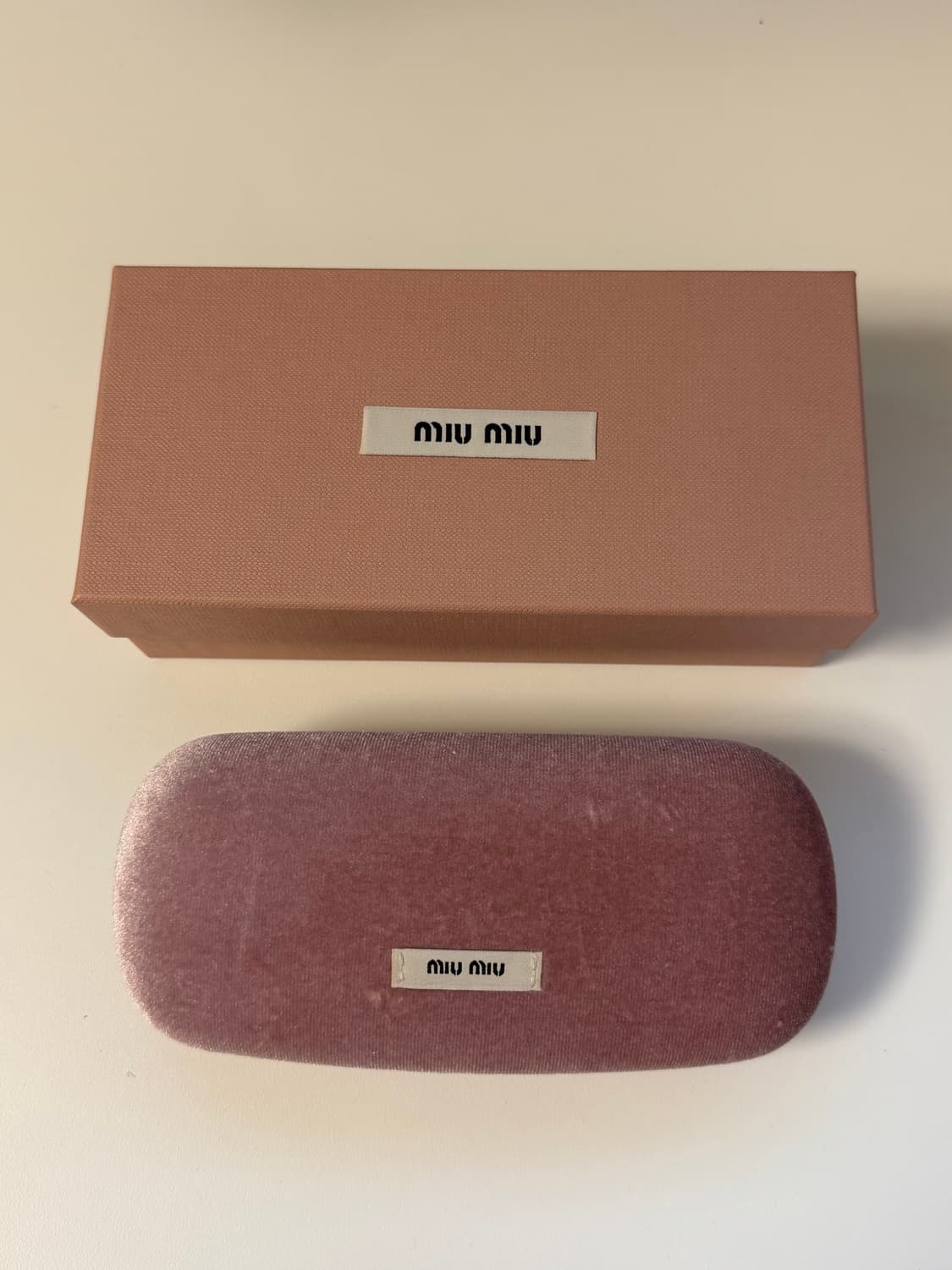 미우미우 리가드 얼터너티브 핏 상품이미지1