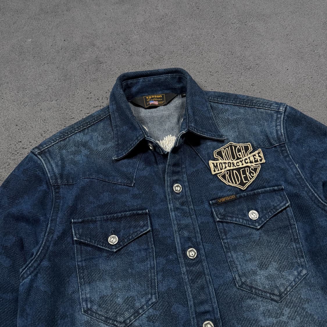 Vanson Leathers 밴슨 레더 카모 패턴 이글 자수 데님 자켓 상품이미지3