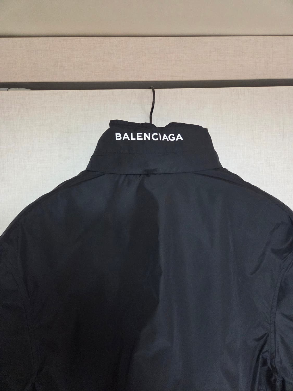 발렌시아가 후드 바람막이 105 상품이미지5