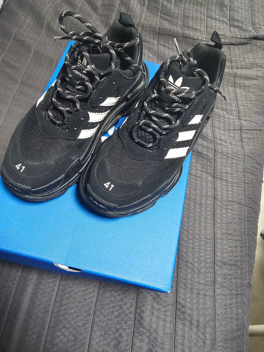 발렌시아가 x 아디다스 트리플s   상품이미지2