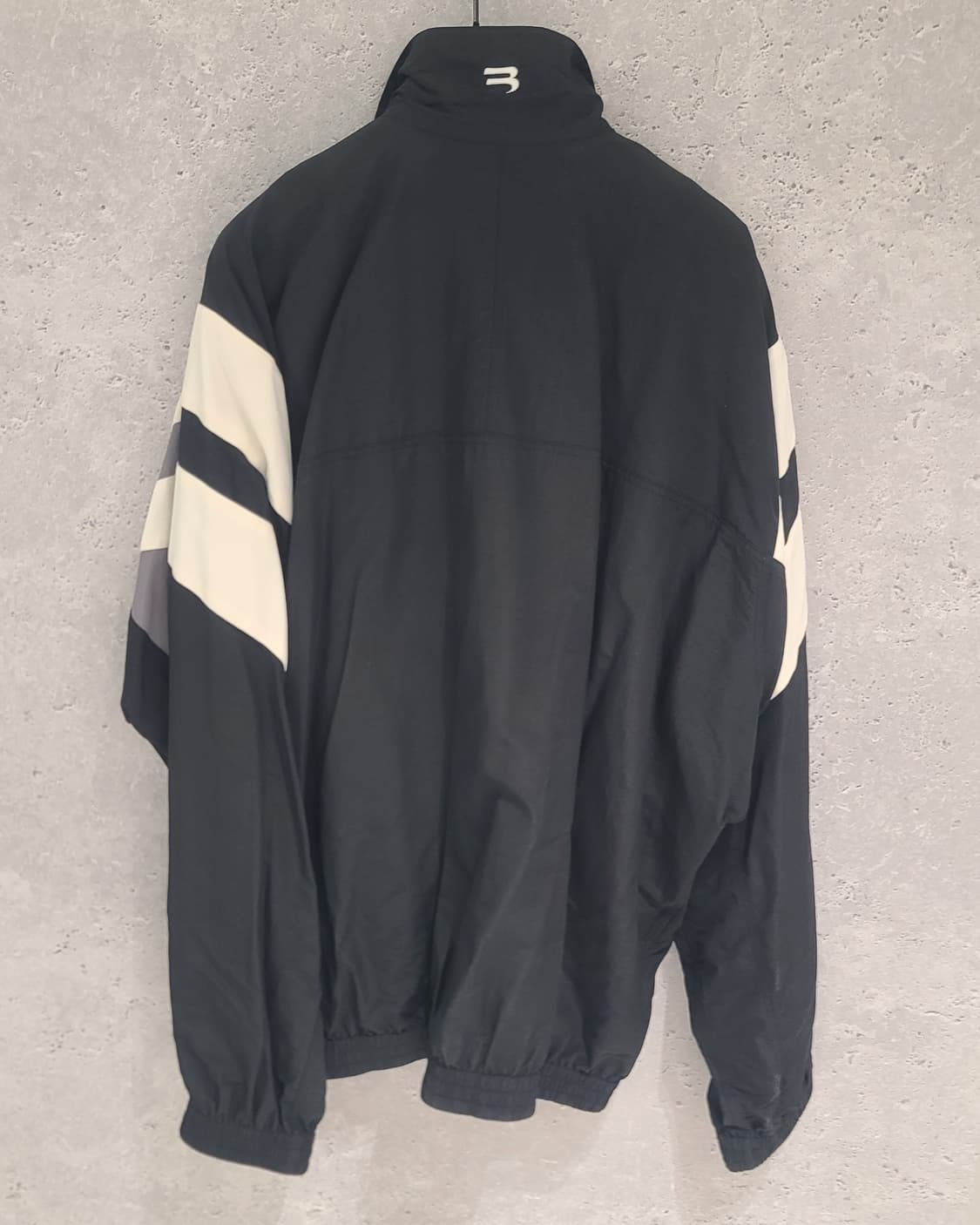 발렌시아가 스포티비 나일론 트랙자켓 검회 상품이미지3