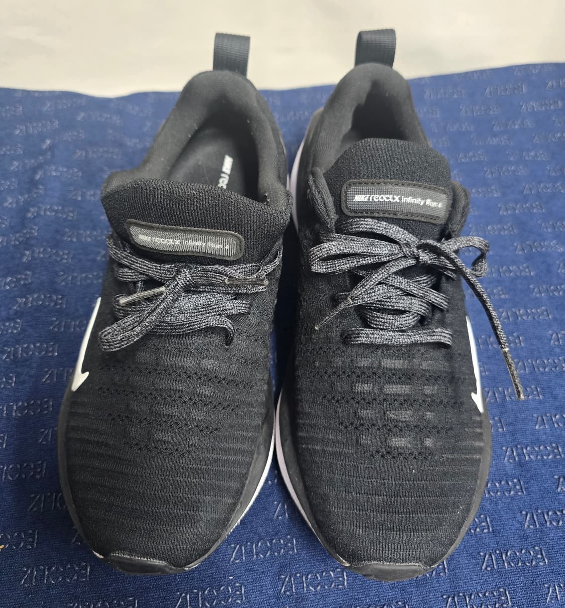 새상품급)나이키 리액트 인피니트 4 런닝화 상품이미지1