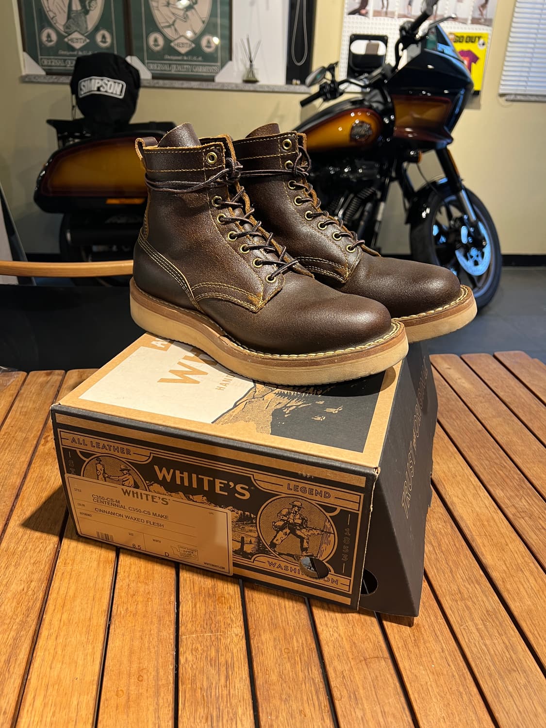 화이츠부츠 c350-cs 8.5D 판매합니다. 상품이미지1