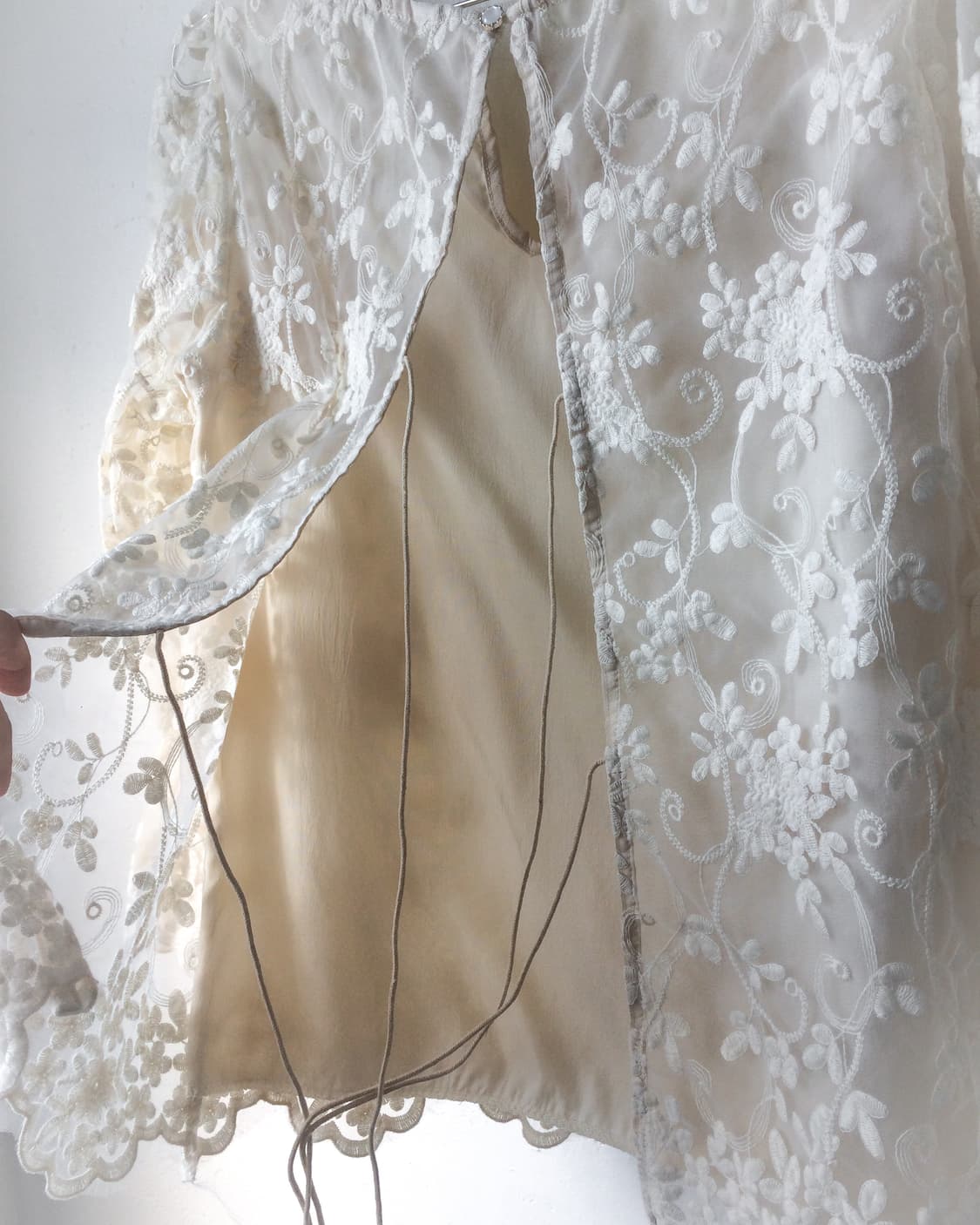 Tied point ornament pattern blouse 상품이미지6