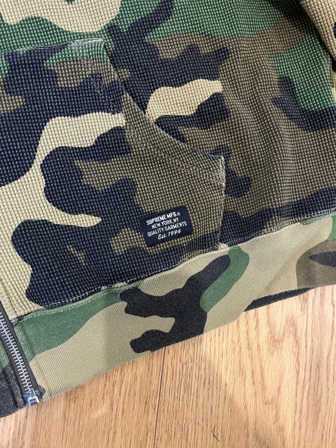 슈프림 써멀 후드 짚업 우드랜드 상품이미지3