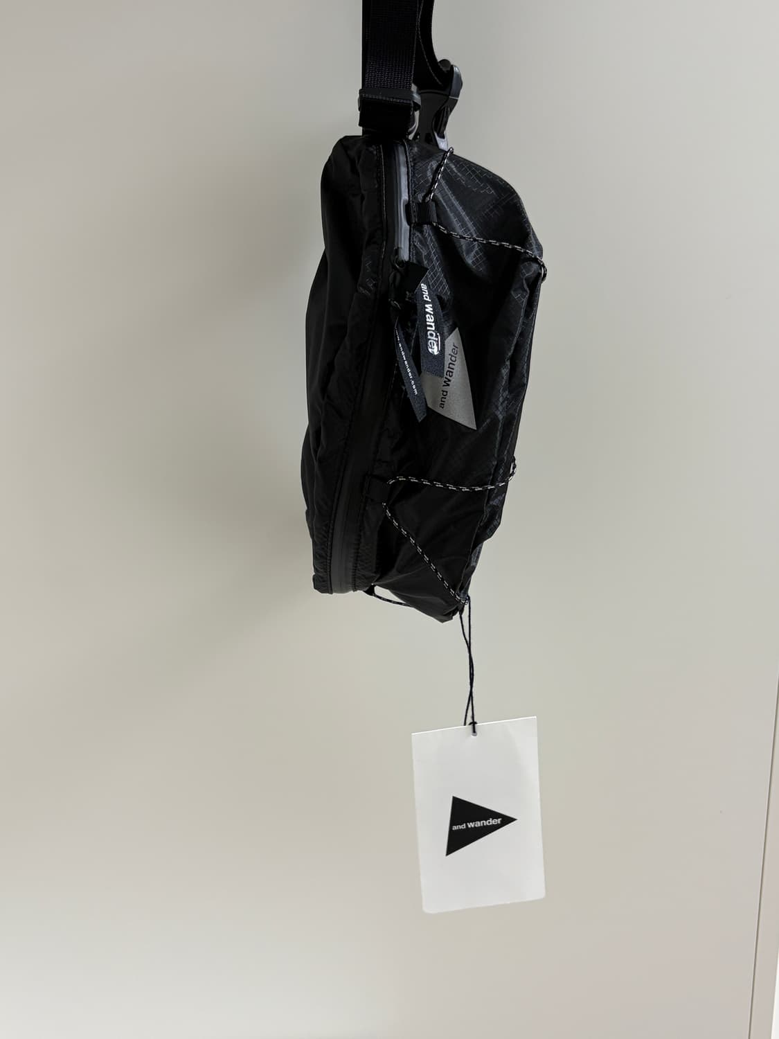[os] andwander 앤드원더 실 웨이스트 백 블랙 상품이미지2