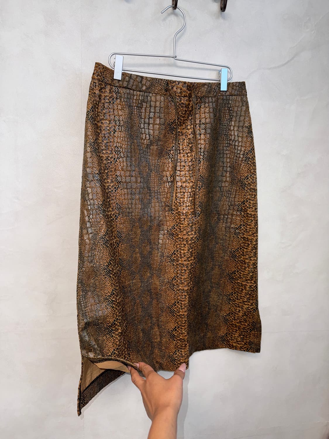 Brown gradient python slit midi skirt 상품이미지2