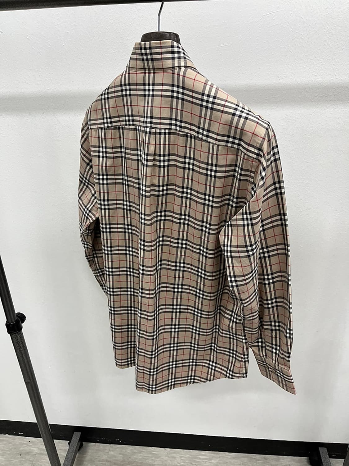 105) 버버리 모카베이지 체크셔츠  상품이미지5