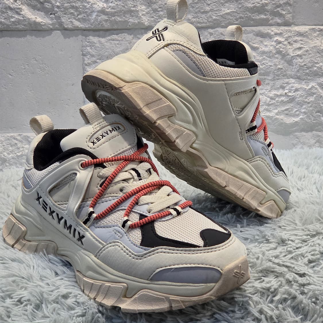 1q-3:젝시믹스 청키 트레일 스니커즈 아이보리 (230mm) 상품이미지4