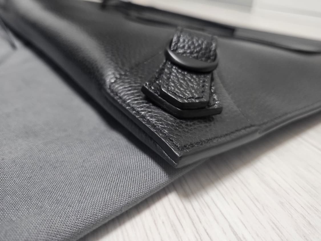 발렌시아가 모터시티 클러치 라지 블랙 640114 15Y07 상품이미지9