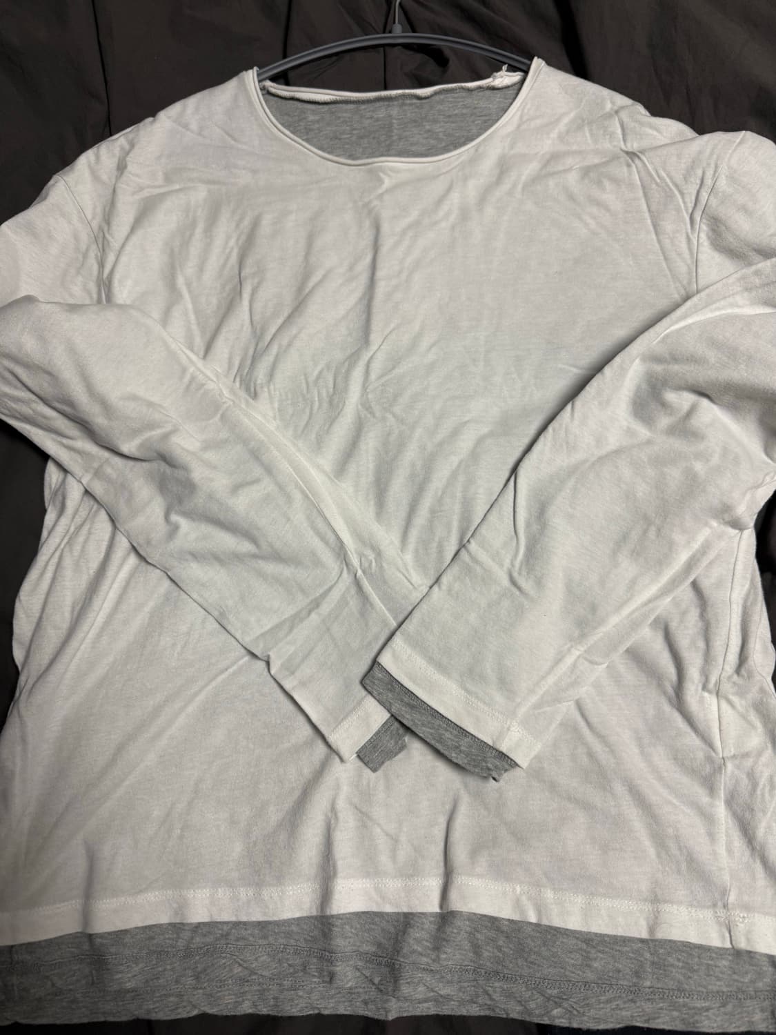 해칭룸 투페이스 롱슬리브 상품이미지1