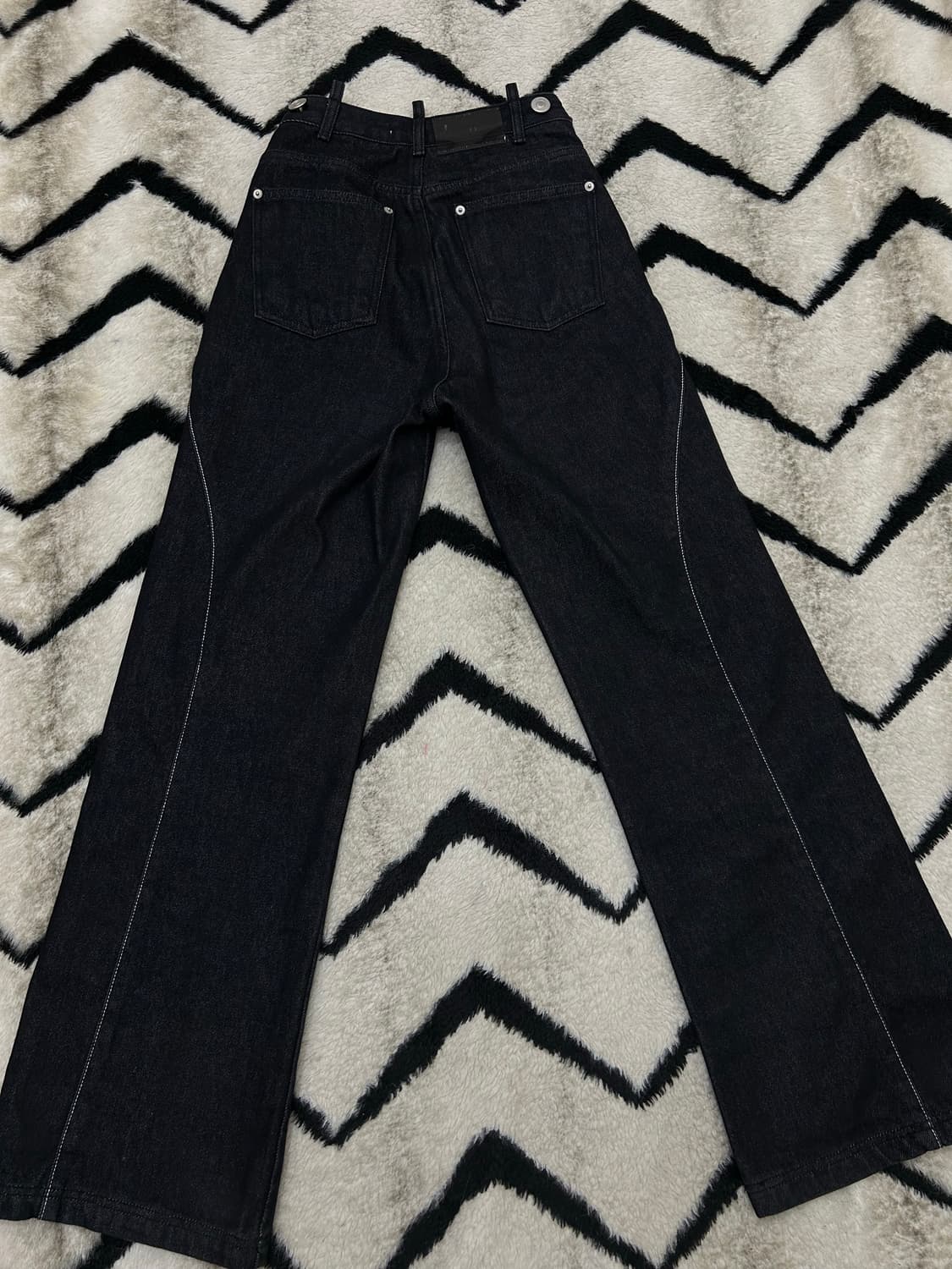 [S]YUSE 하이웨스트 부츠컷/흑청 상품이미지4