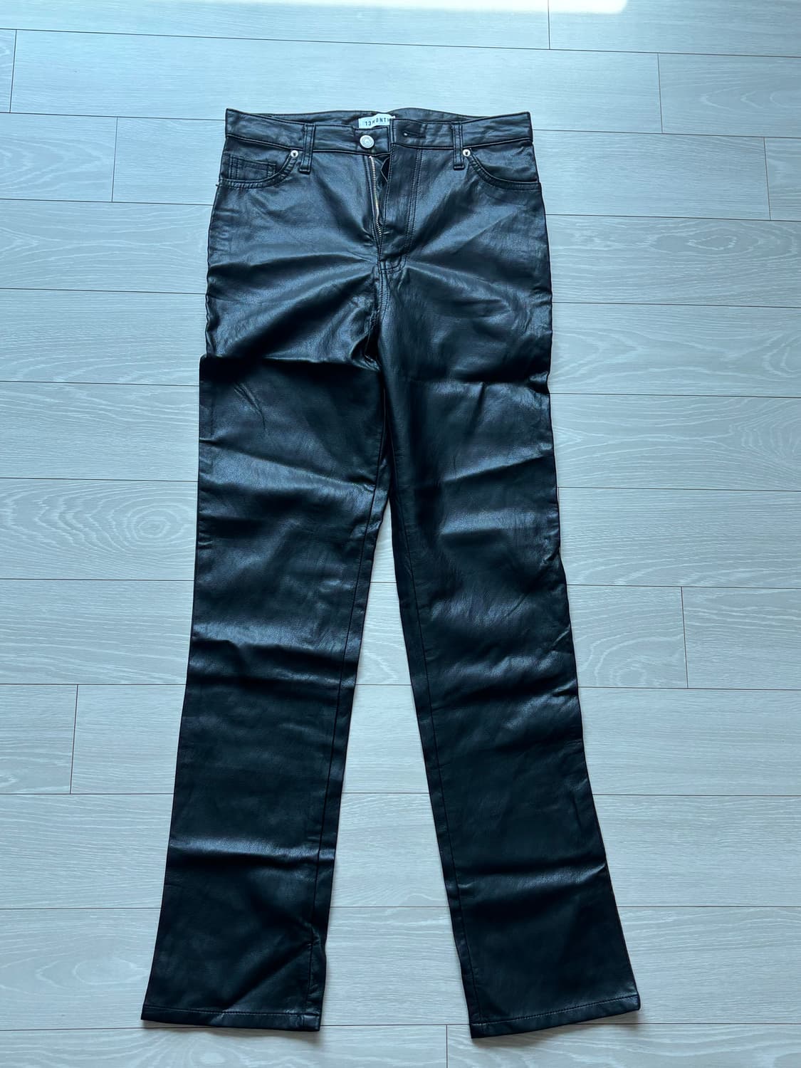 써틴먼스 인조가죽 슬림팬츠 상품이미지1