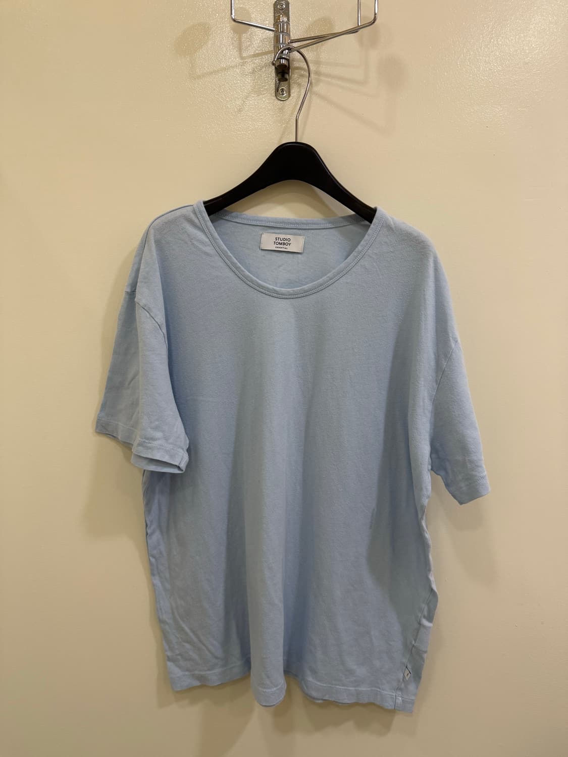 스튜디오 톰보이 반팔 티셔츠 정품 상품이미지1