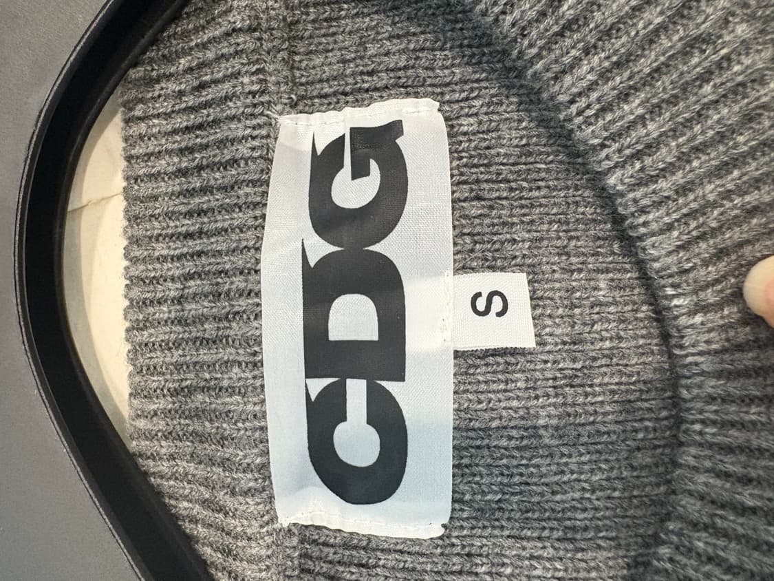 CDG 니트 s사이즈 상품이미지3