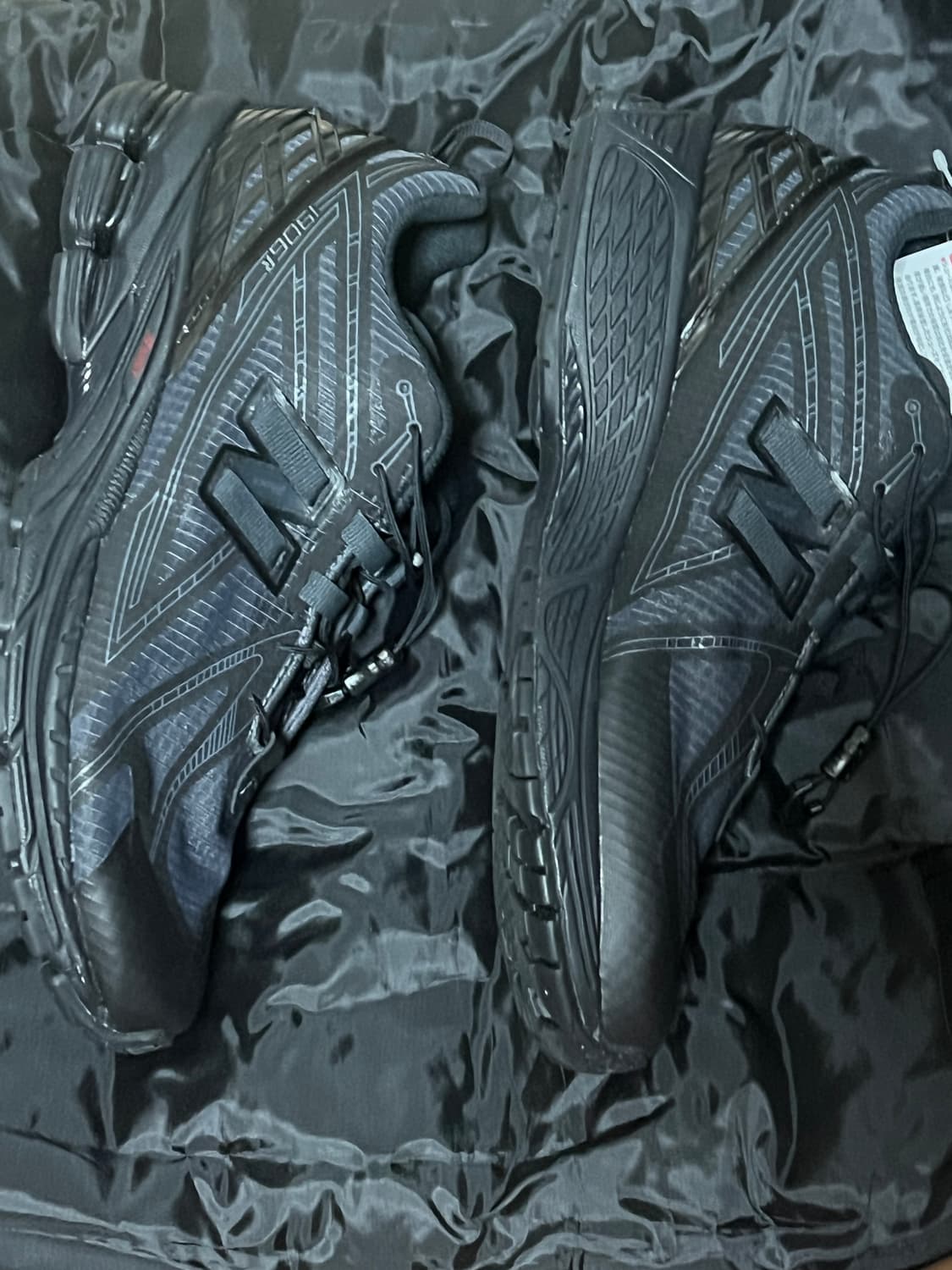 뉴발란스 1906R 블랙 마그넷 280 상품이미지4