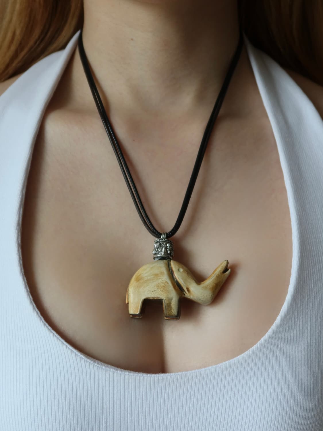 elephant charm leather necklace 상품이미지1