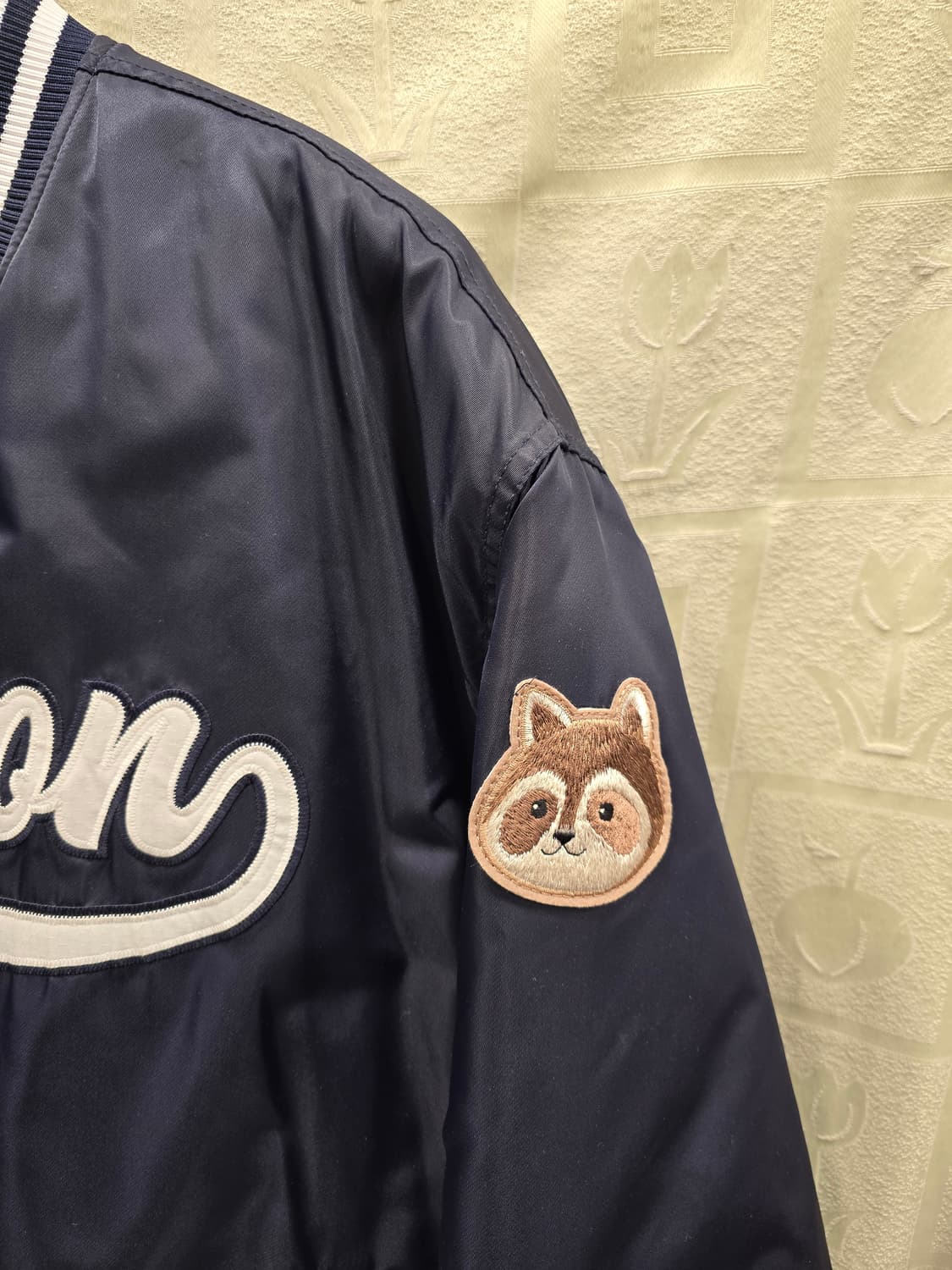 거의새거) 테이크이지 라쿠 오버핏 바시티 누빔 자켓 야구점퍼 100~10 상품이미지4