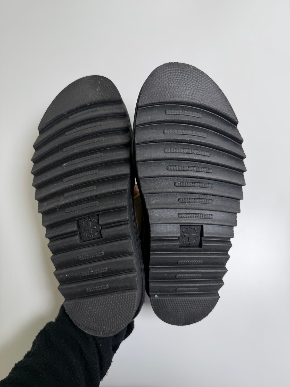 닥터마틴 마일즈 DB 샌들 샌드 240 상품이미지6