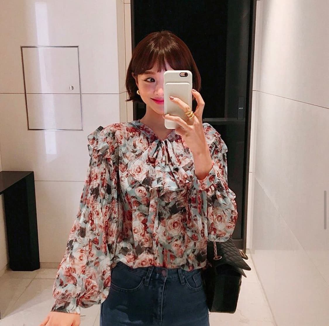 중고 ) 임블리 로즈플리츠 블라우스 상품이미지1