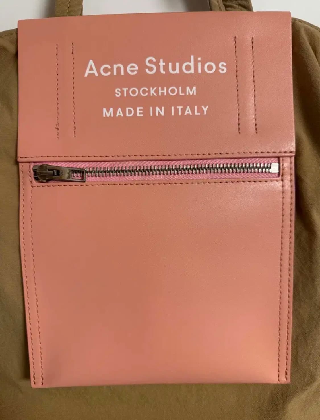 아크네 스튜디오 베이커백 미디움 상품이미지4