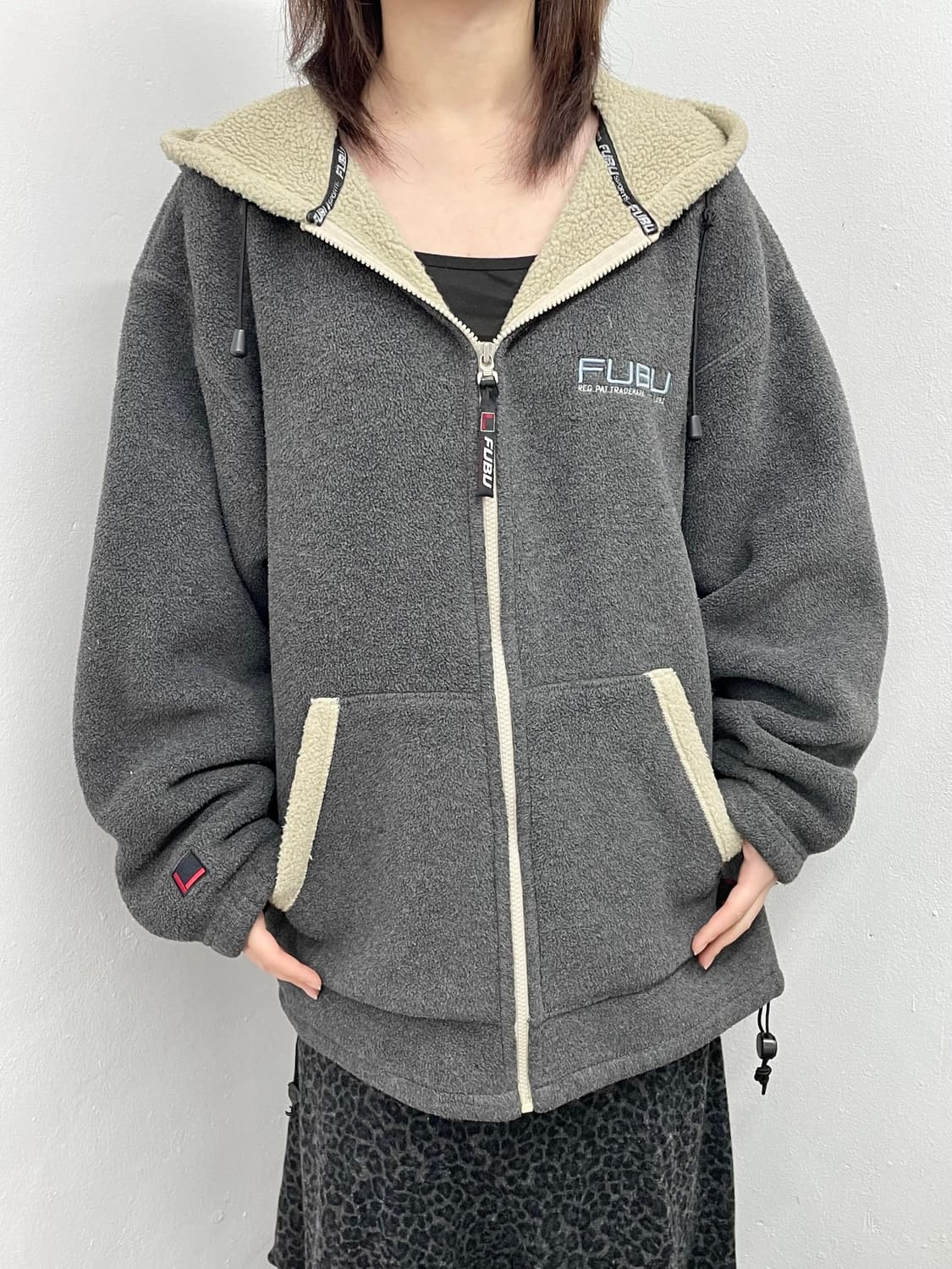 푸부 그레이 플리스 헤비 자켓  상품이미지1