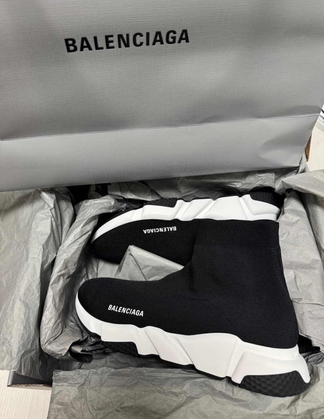 발렌시아가 스피드 트레이너 블랙 새상품 정품 상품이미지1