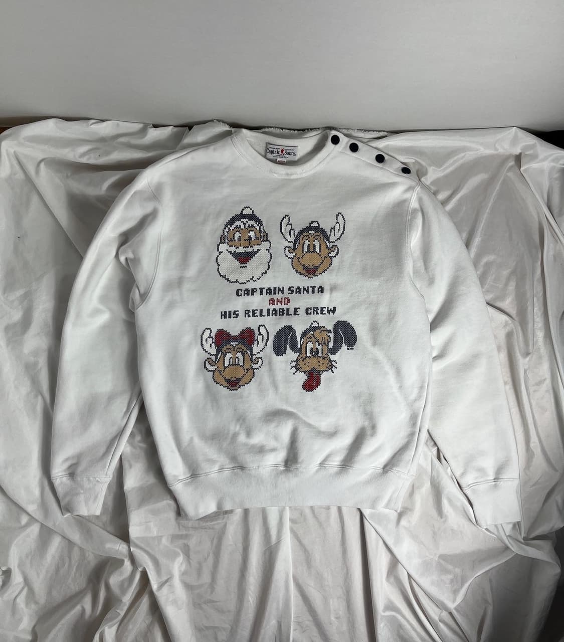 캡틴 산타 스웨트셔츠 상품이미지1
