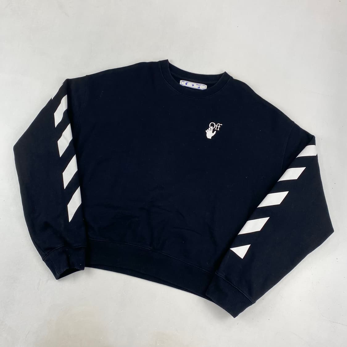  오프화이트 어그리먼트 애로우 맨투맨 (110)  ﻿ 상품이미지1