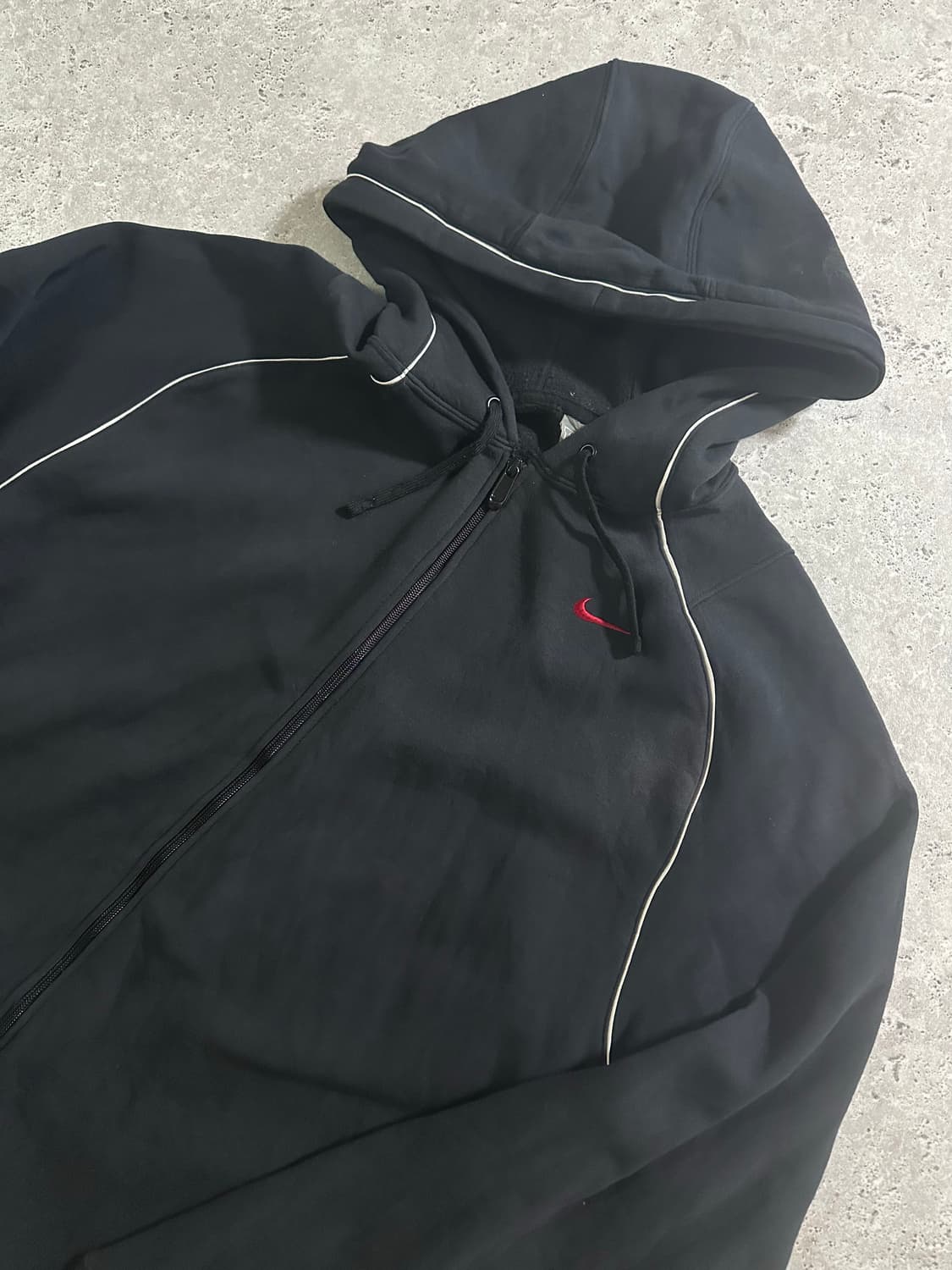 NIKE 올드스쿨 레드 스우시 파이핑 후드 집업 상품이미지1