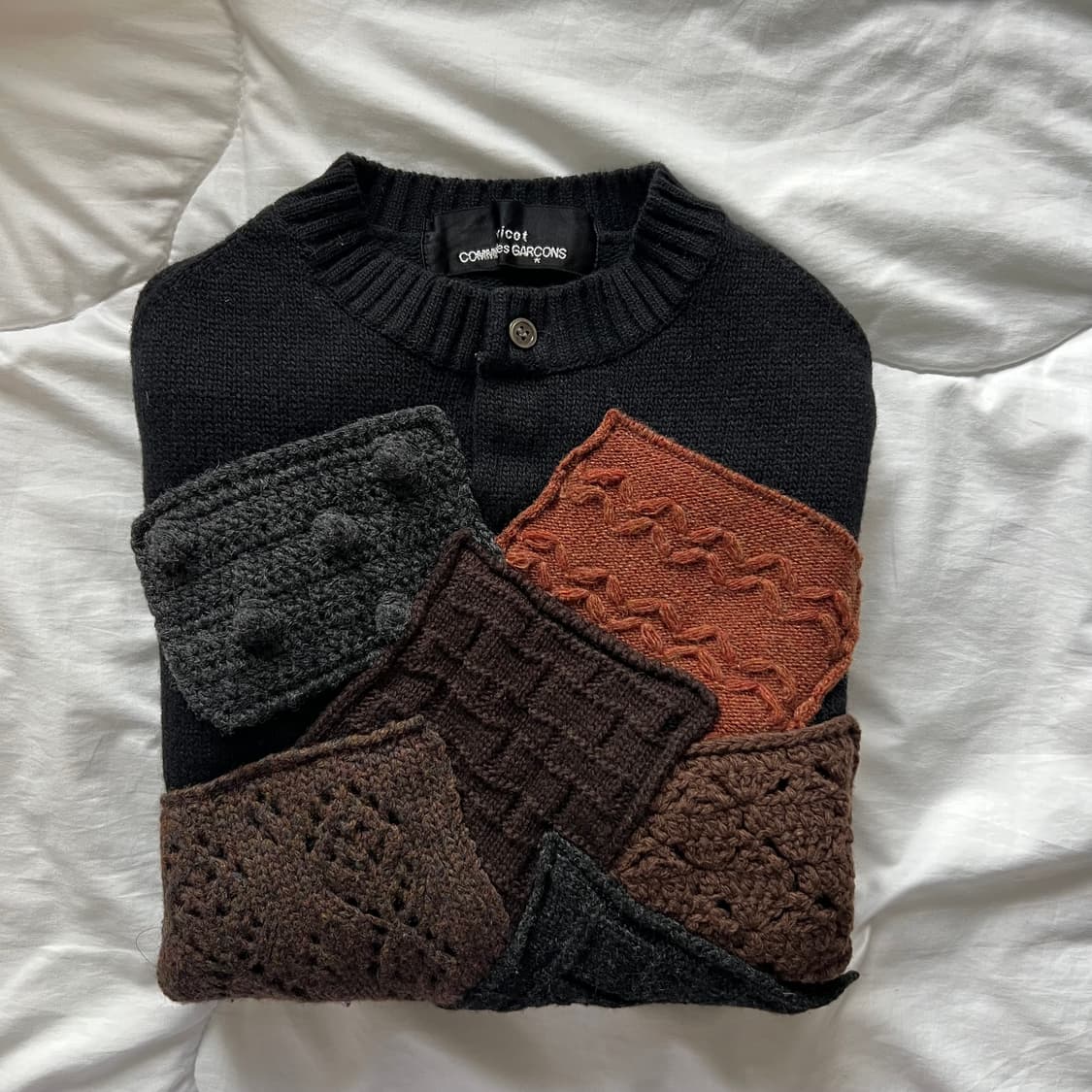 꼼데가르송 트리콧 패치 니트 가디건 상품이미지1