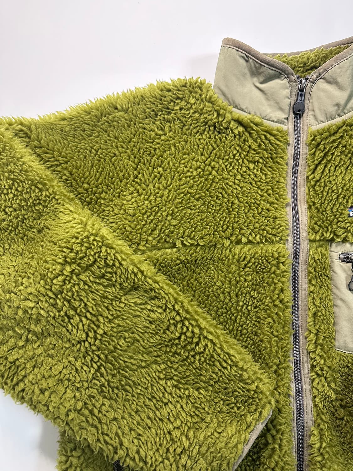 [L사이즈] 파타고니아 딥파일 모스그린 상품이미지2