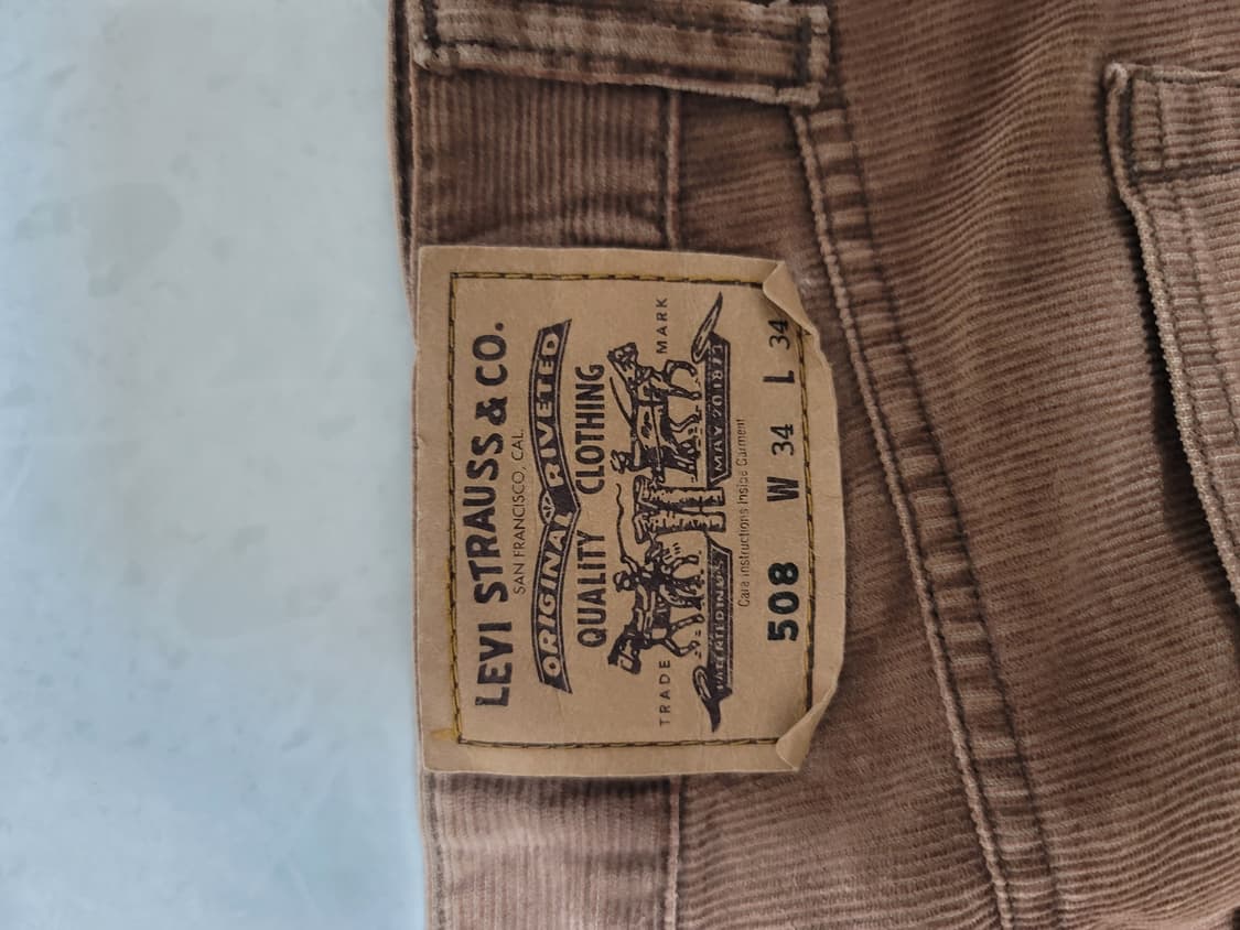 리바이스 508 골덴바지 통큰 일자핏 34w 34L

허리30

통 넓은 상품이미지3