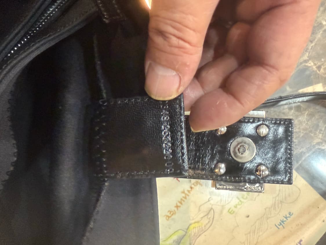 정품 펜디 바켓트백 팝니다 상품이미지9