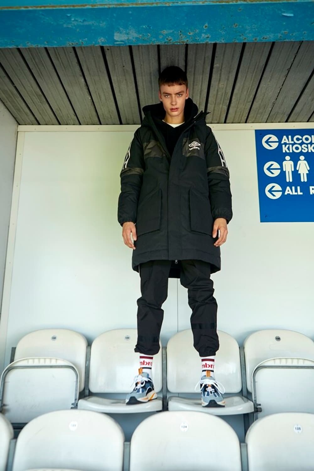 엄브로 BRITISH MADE TAILORING 스트랩 미드 다운 점퍼 상품이미지10