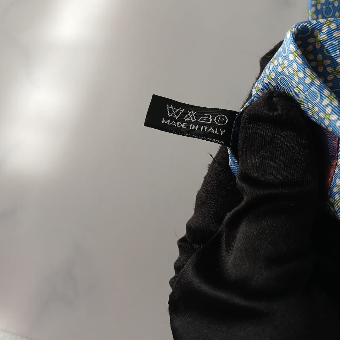 살바토레 페라가모 실크 간치니 넥타이 8.8cm A등급 A18804
 상품이미지10