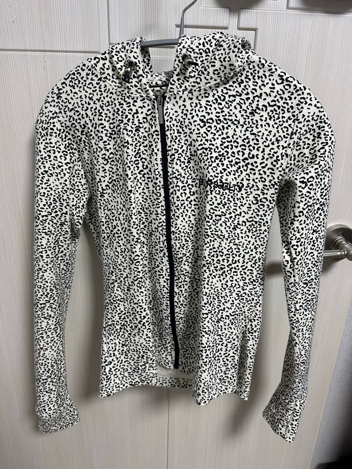 아우어솔티 후드집업 상품이미지1