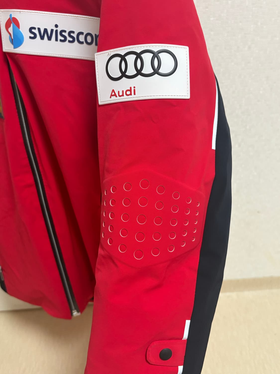 데상트 스위스 스키복 상품이미지3