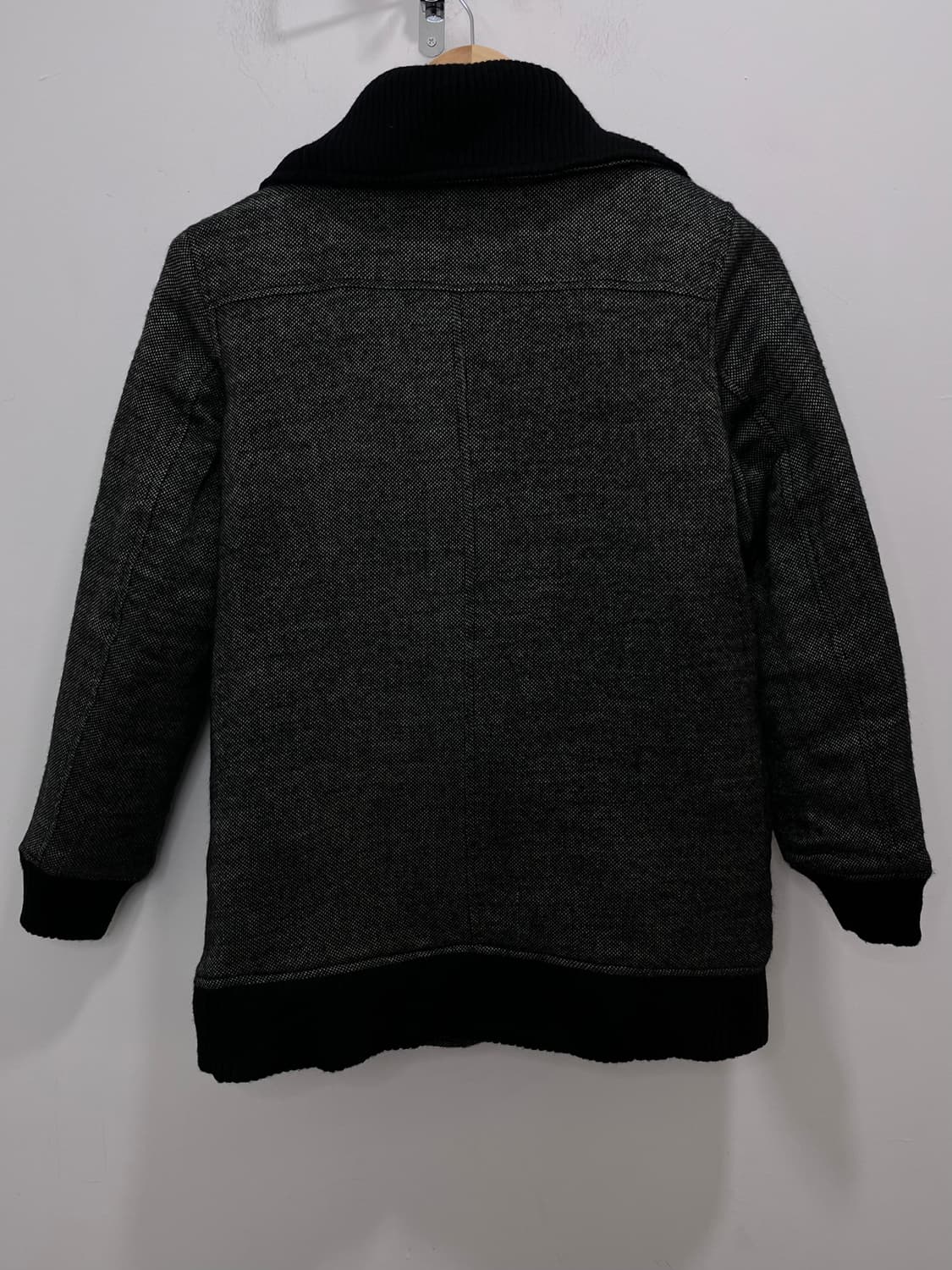 HEAT COIL 버튼 하이넥 자켓 상품이미지8